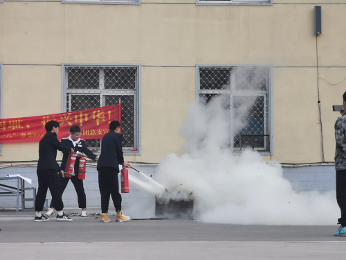石家庄铁路职业技工学校20级消防演习开始 石家庄铁路职业技工学校20年消防演习开始 铁路学校