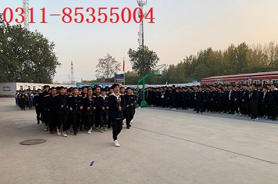 石家庄铁路学校四校区跑操决赛开始 石家庄铁路学校四校区跑操决赛开始 学校图片 第2张