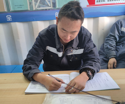 石家庄铁路技校就业 石家庄铁路职业技工学校18级学生就业风采 就业信息 第3张