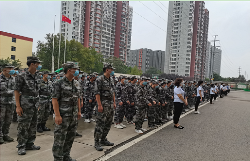 石家庄铁路职业技工学校新生军训 石家庄铁路职业技工学校2021秋新生军训 学校图片 第2张