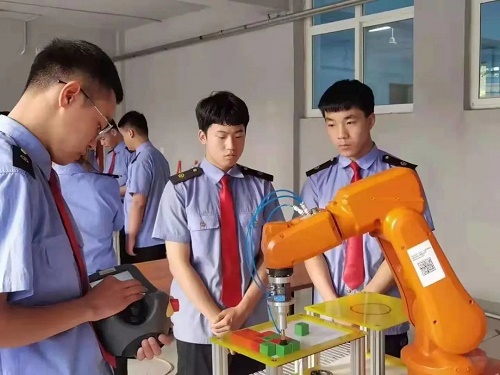 石家庄铁路职业技工学校学生生活 石家庄铁路职业技工学校学生生活 学校图片 第3张