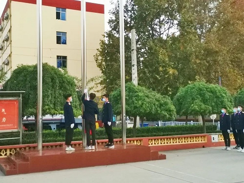 石家庄铁路学校爱国教育主题会 石家庄铁路学校爱国教育主题会 学校图片 第1张