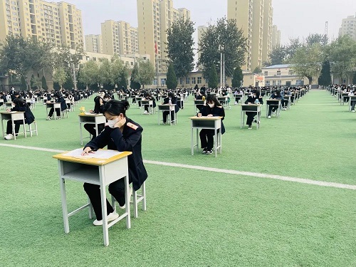 石家庄铁路学校2022秋期中考试现场 石家庄铁路学校2022秋期中考试现场 学校图片 第3张