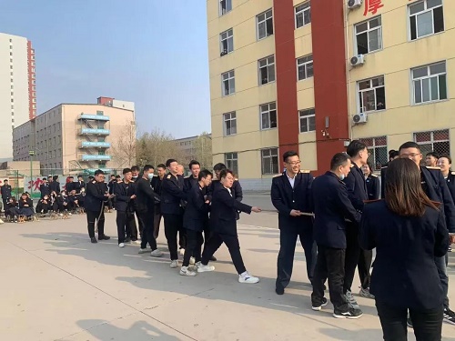 石家庄铁路学校春季拔河比赛进行时 石家庄铁路学校春季拔河总决赛 常见问题 第1张